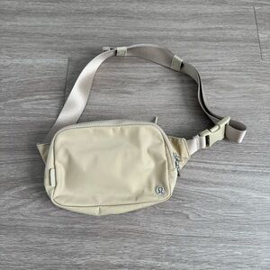 Lululemon Large Belt Bag